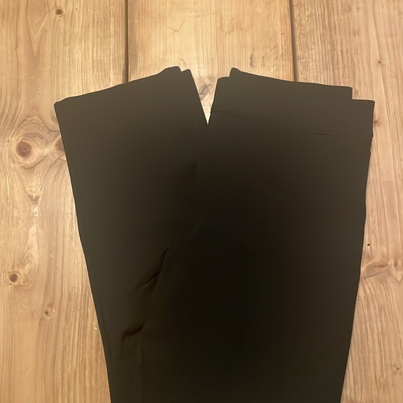 Spanx Perfect Pant Black Slim and Straight Medium - Picture 4 of 8